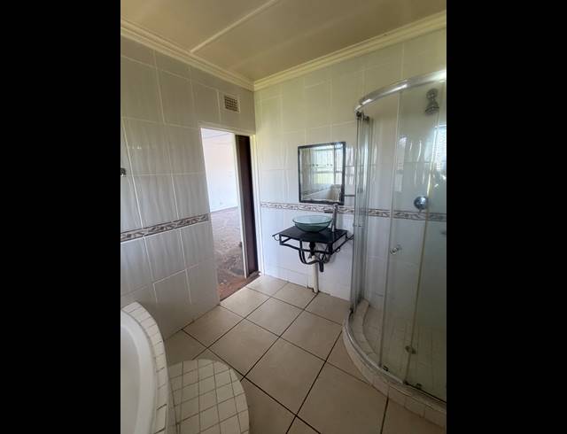 2 bed property to rent in HAMBERG